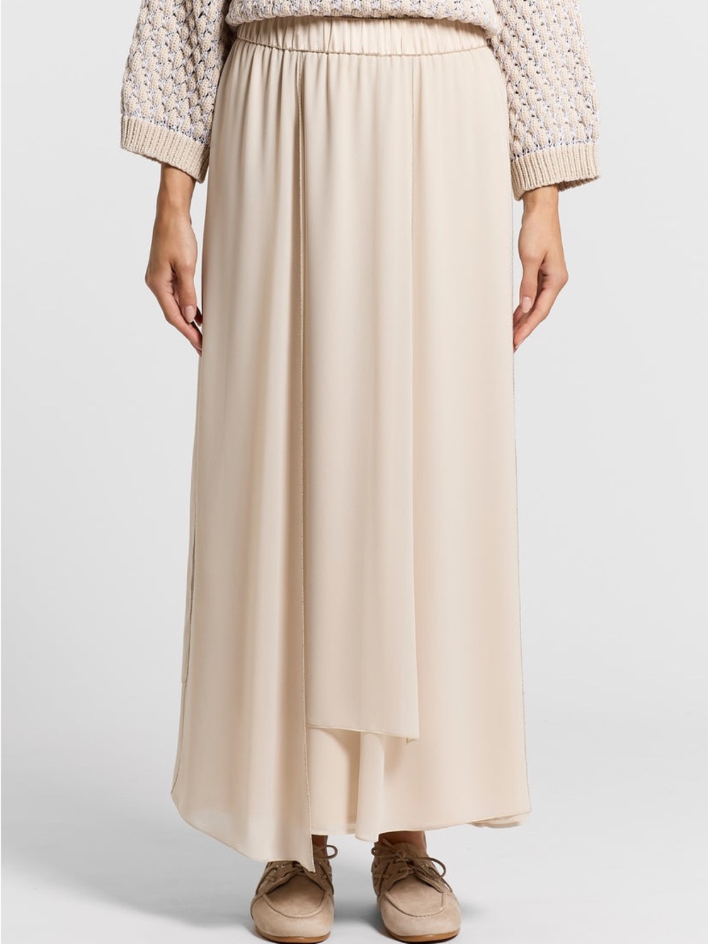 Peserico Light Crepe Skirt. Size 42. Fits Like a U.S. Size 6/8. NWOT. MSRP $859